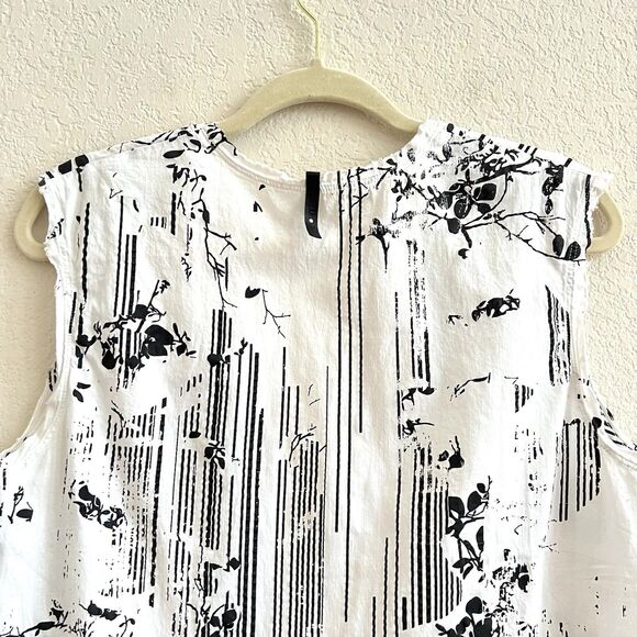 Serie Numérica Cotton Textured Printed V-Neck Tank Top Raw Hem Made In Italy - Picture 9 of 11